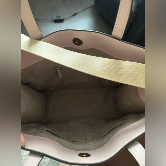Large Blush Powder Michael Kors Tote Bag 🤎 - Picture 5 of 7